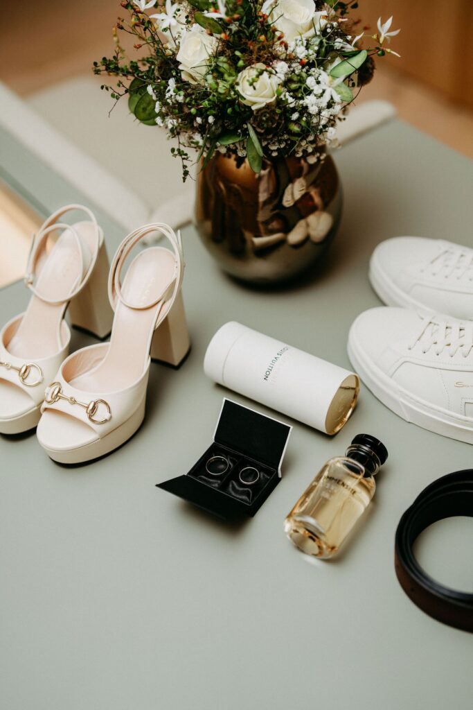 Brautschuhe und Accessoires