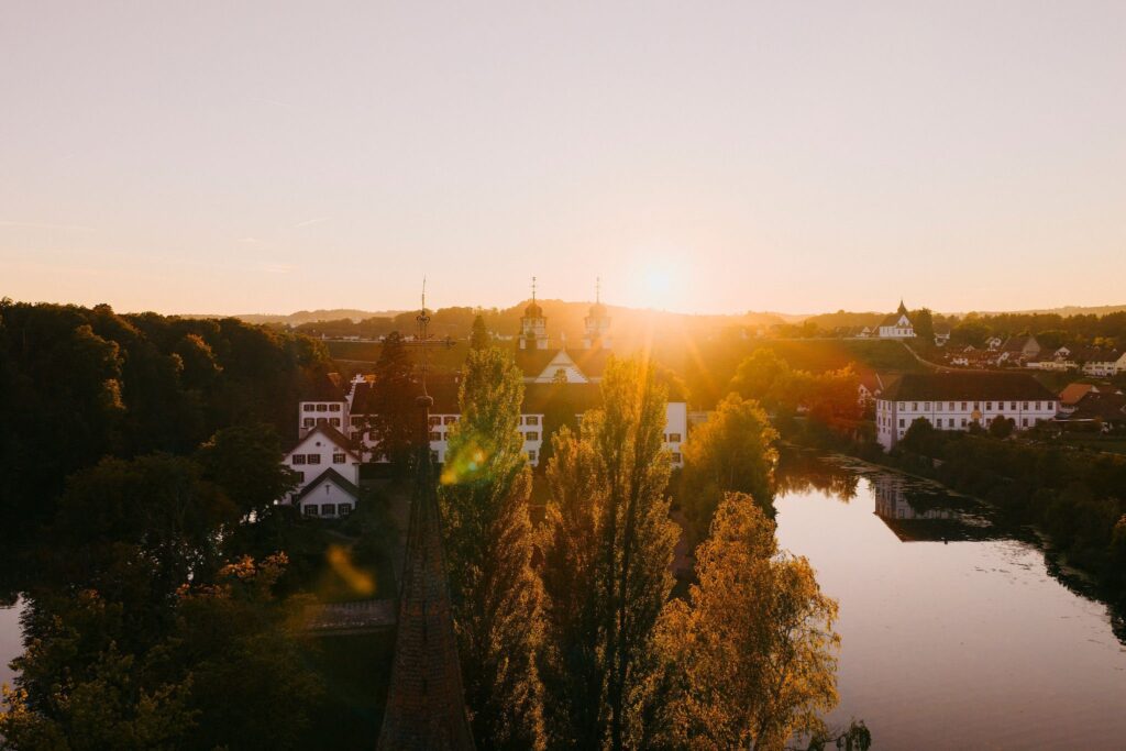Sonnenuntergang über der Location